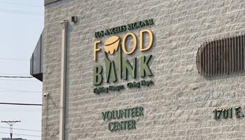 la-food-bank-350x200.jpg