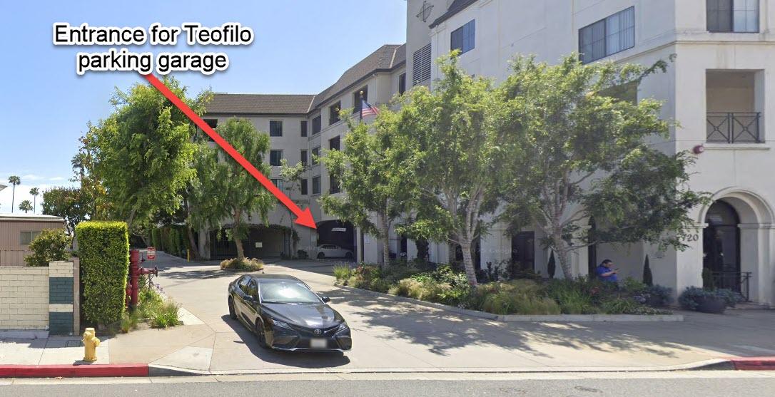 Teofilo-Coffee-Company-Parking.jpg